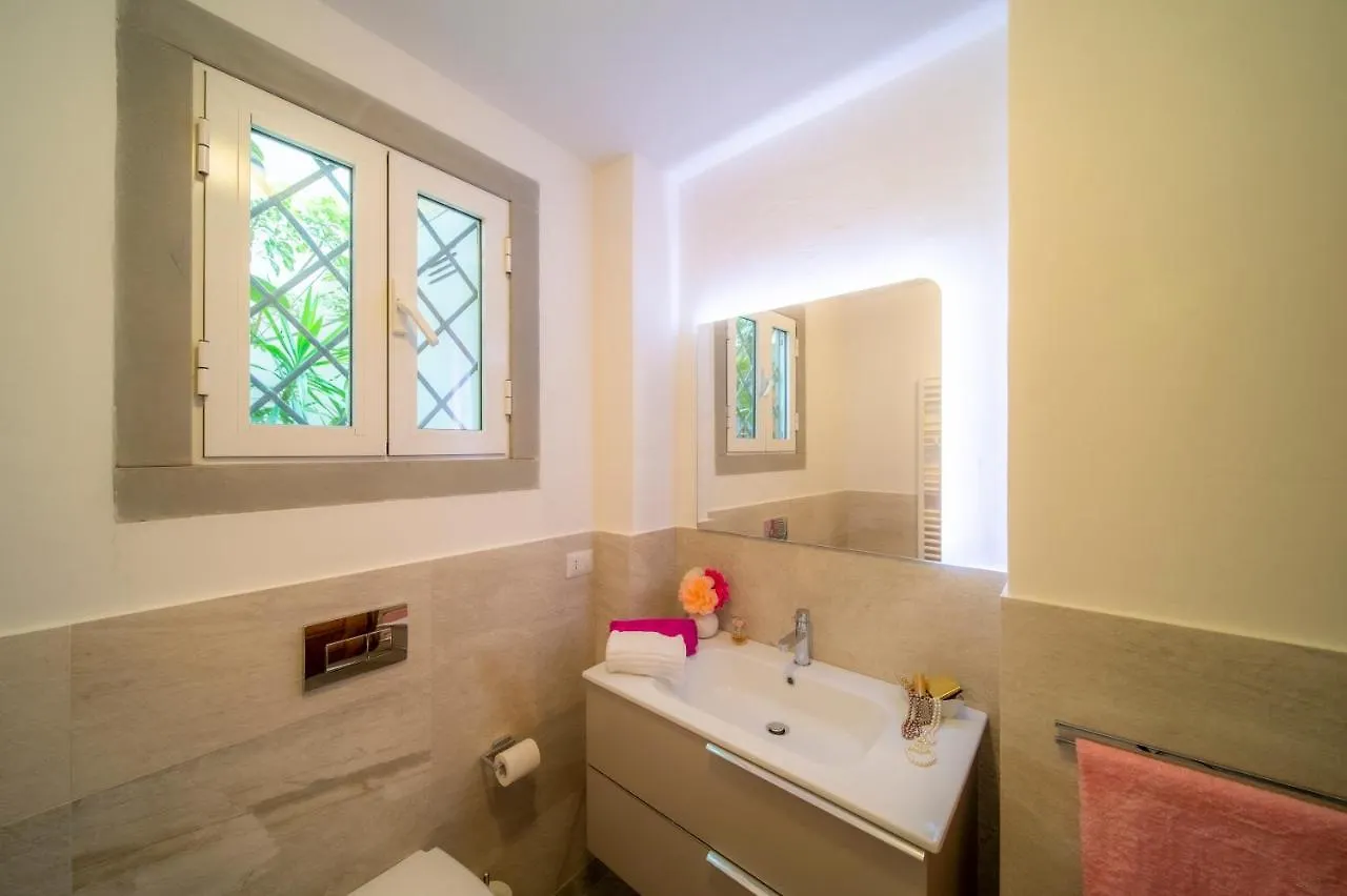 Apartment Little Gem In The City Center Florence