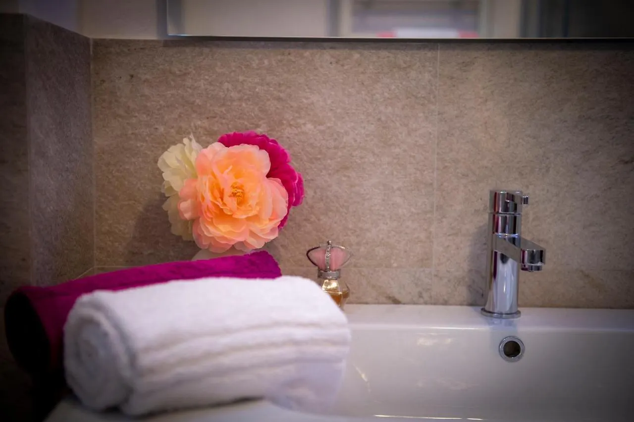 Little Gem In The City Center Florence Apartment